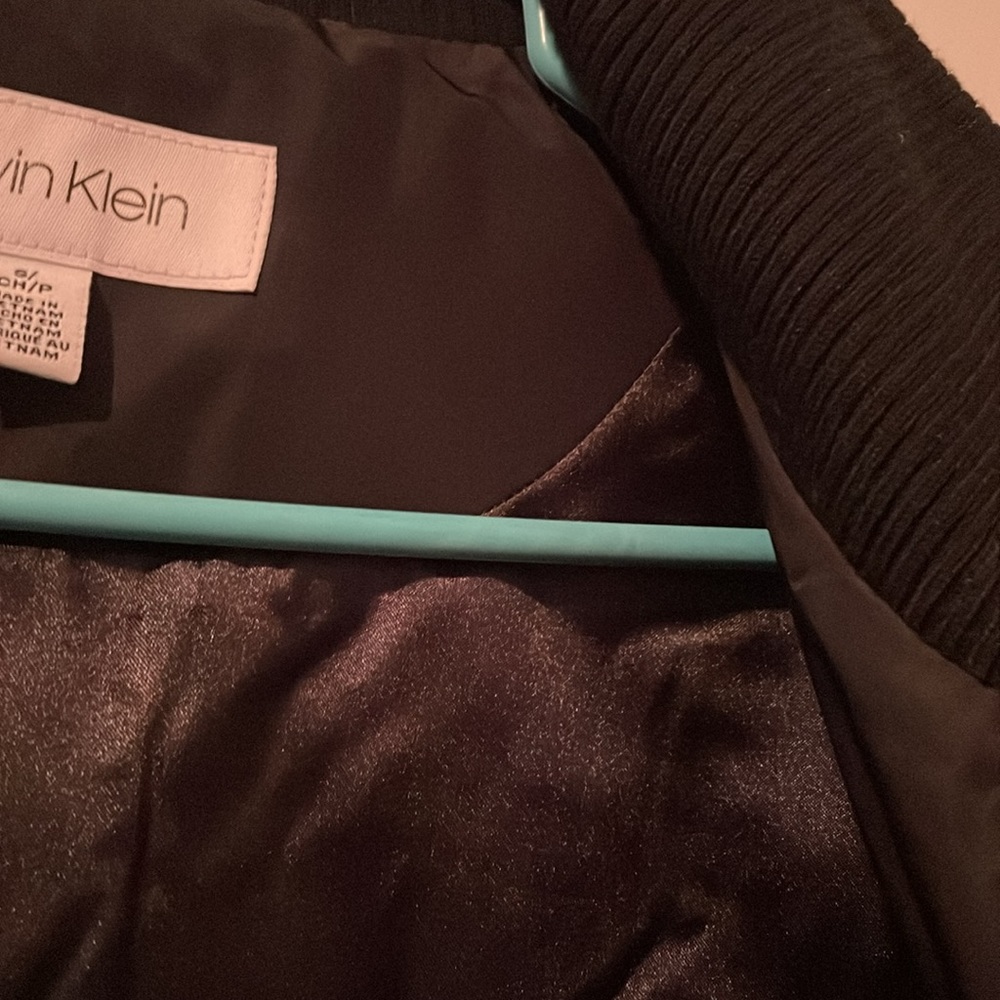 Calvin Klein vest - Picture 10 of 10